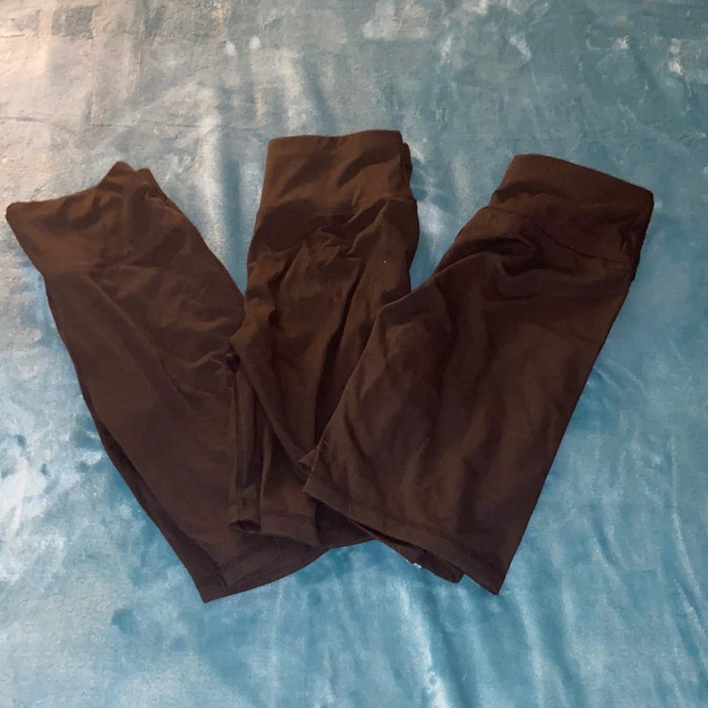 🚨3 pairs of biker shorts never worn just no tags!